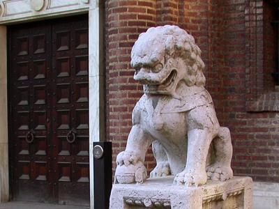 Male Guardian Lion statue