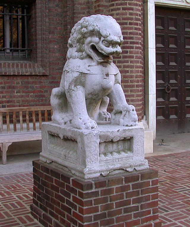 Female Guardian Lion statue