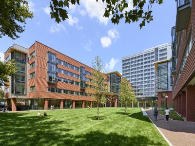 View of Amy Gutmann College House and courtyard green space 