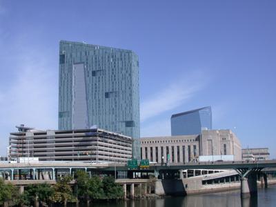 Evo building at Cira Center South